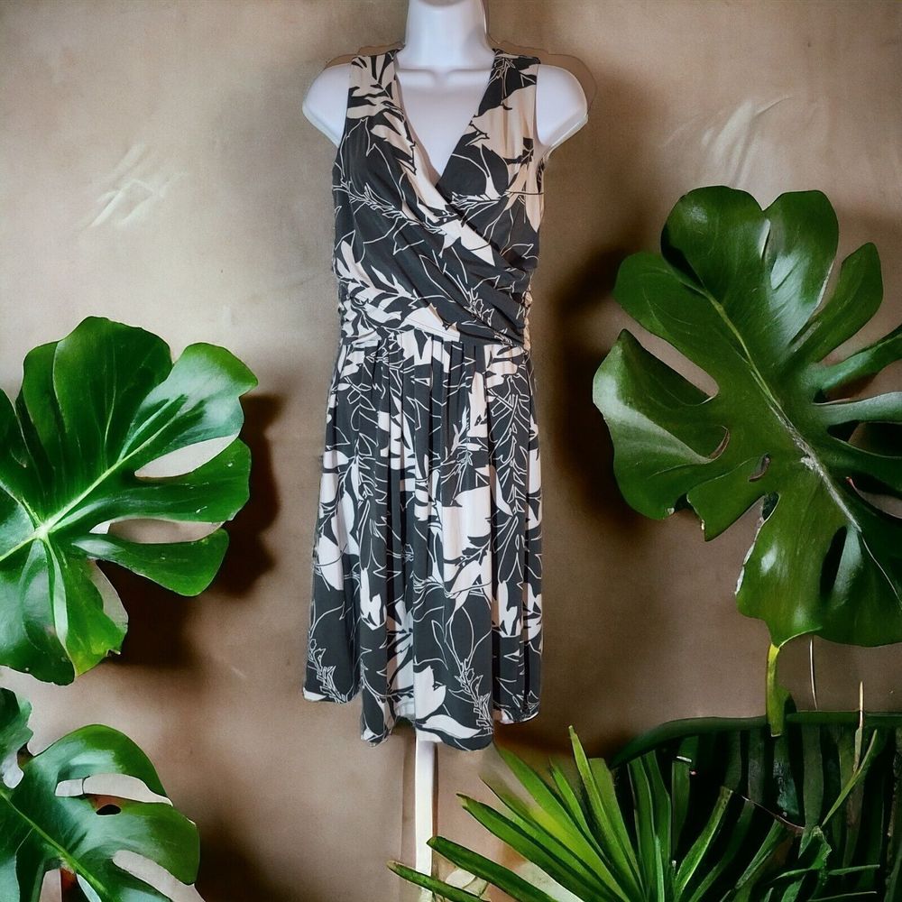 Lands' End Size S Olive Green Tropical Floral Faux Wrap Knee Length Dress